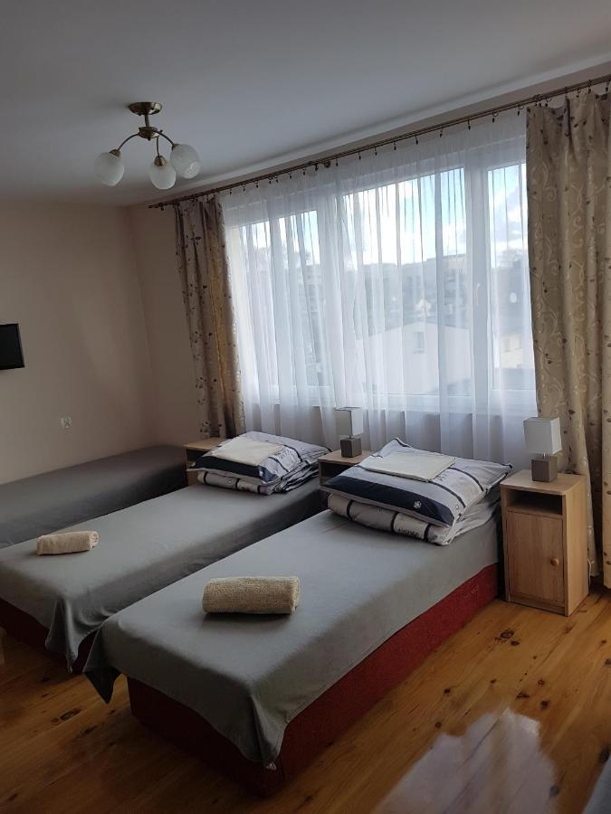 O.W.W Janosik Hotel อุสตรอเนียมอร์สเกีย ภายนอก รูปภาพ